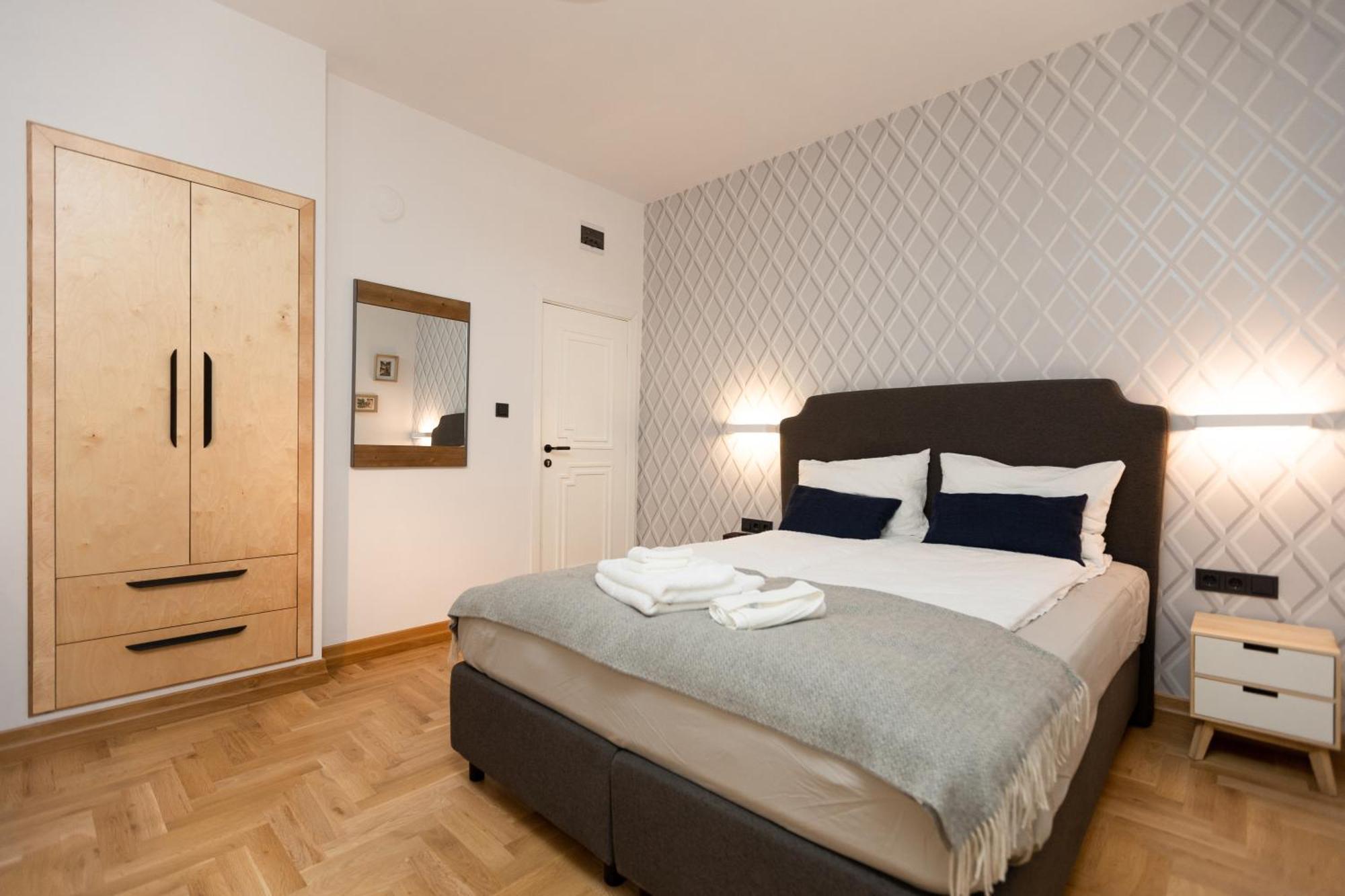 Apartment Luxury 12-1